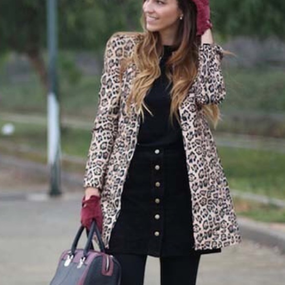 🆕Long sleeve leopard print coat🔥🆕 Very lightweight